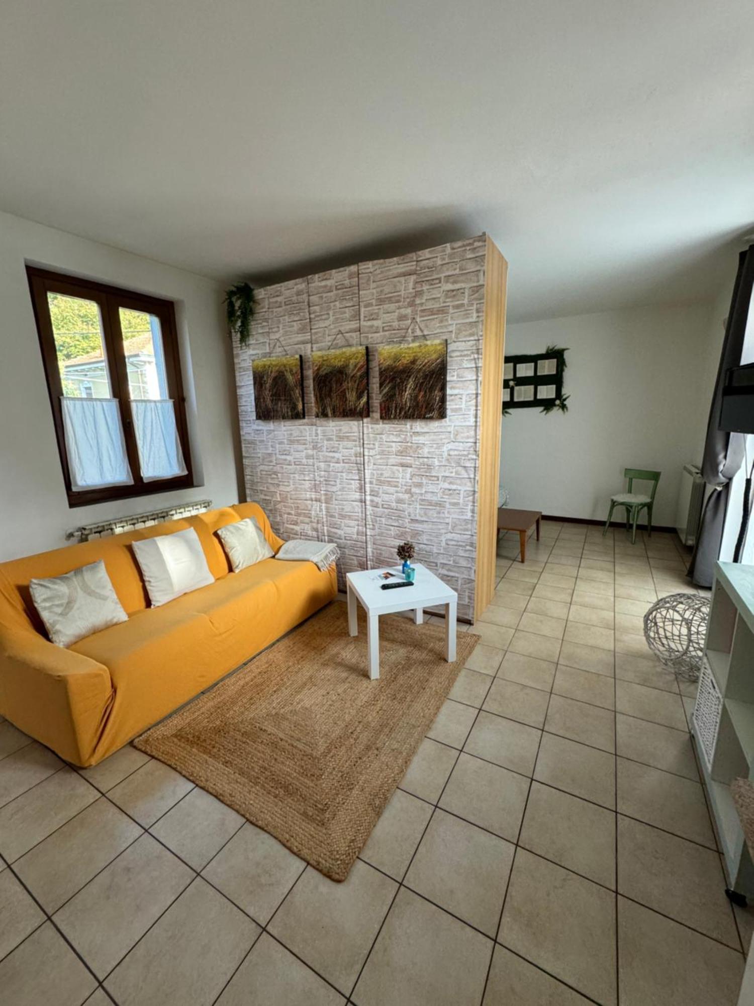 Casa Nonna Elide 2 Besozzo Exterior foto